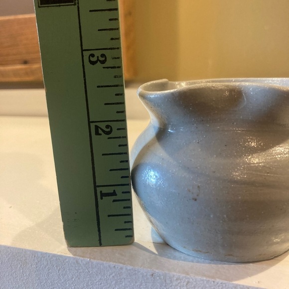 Williamsburg Virginia Small Pottery Pitcher - Picture 6 of 8